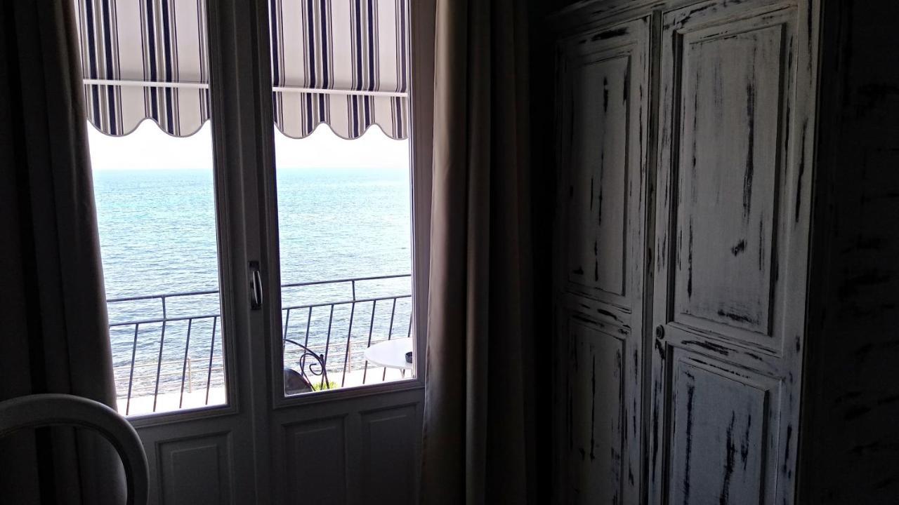 Nereidi Bed & Breakfast Санта Флавия Екстериор снимка