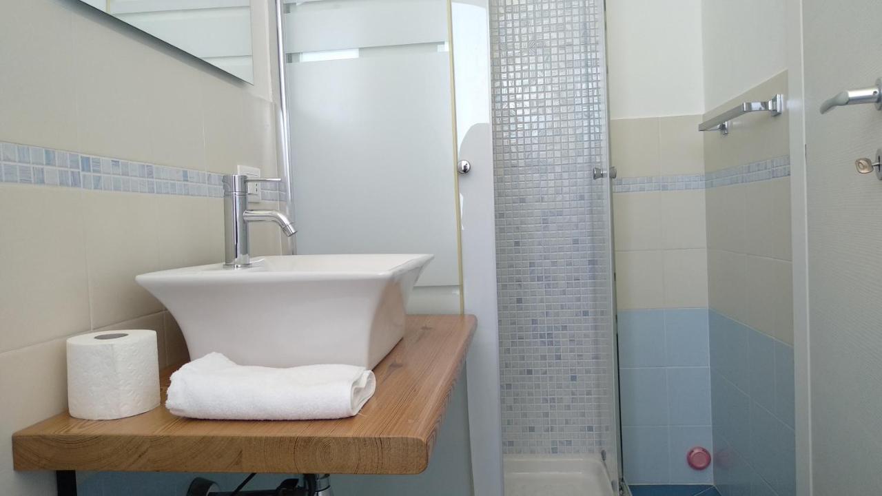 Nereidi Bed & Breakfast Санта Флавия Екстериор снимка